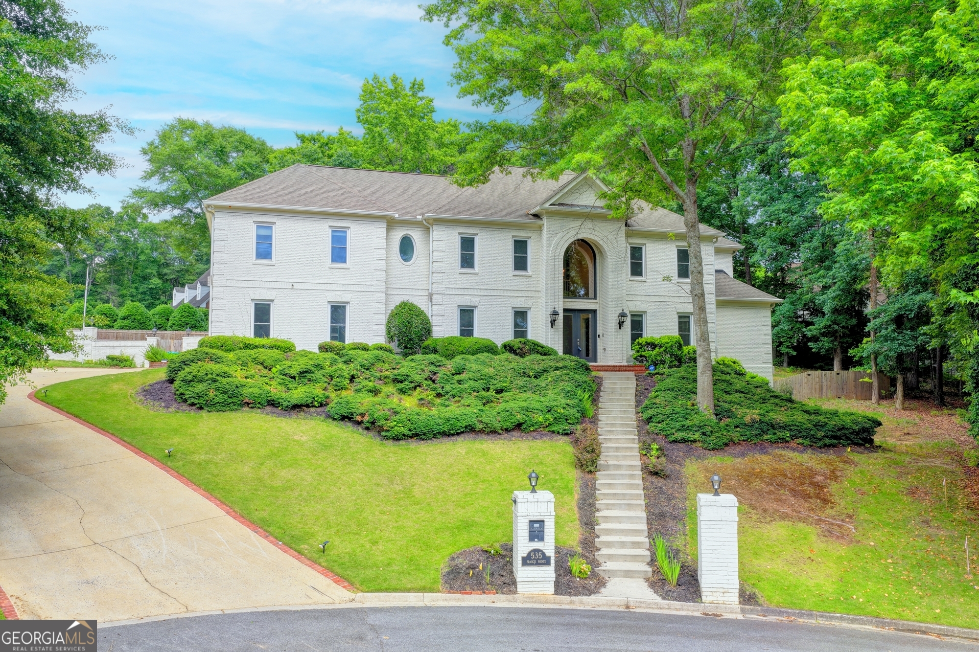 535 Francis Pointe