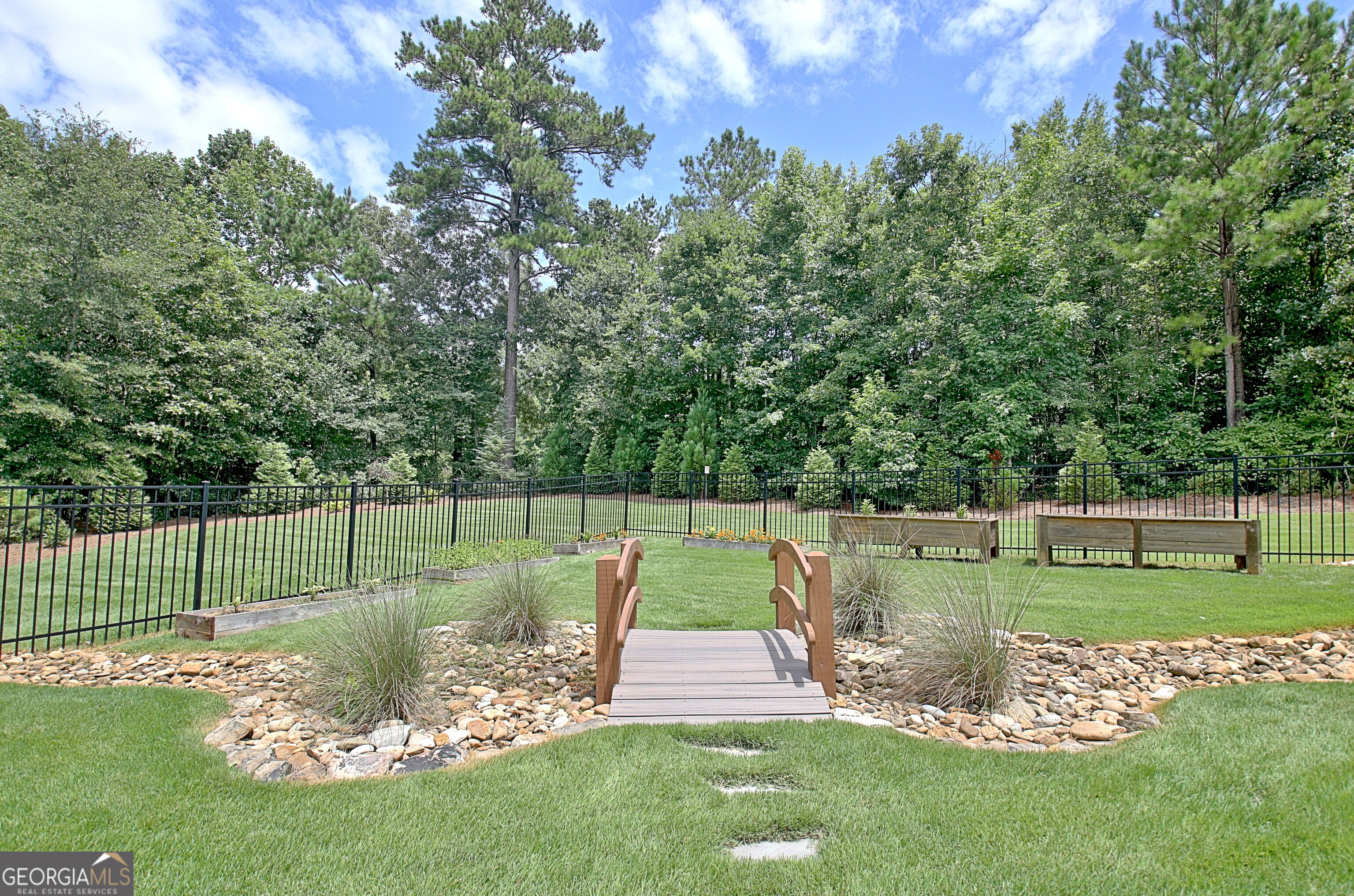 Sharpsburg, Georgia 30277, United States, 4 Bedrooms Bedrooms, ,4 BathroomsBathrooms,Residential,Active,175263