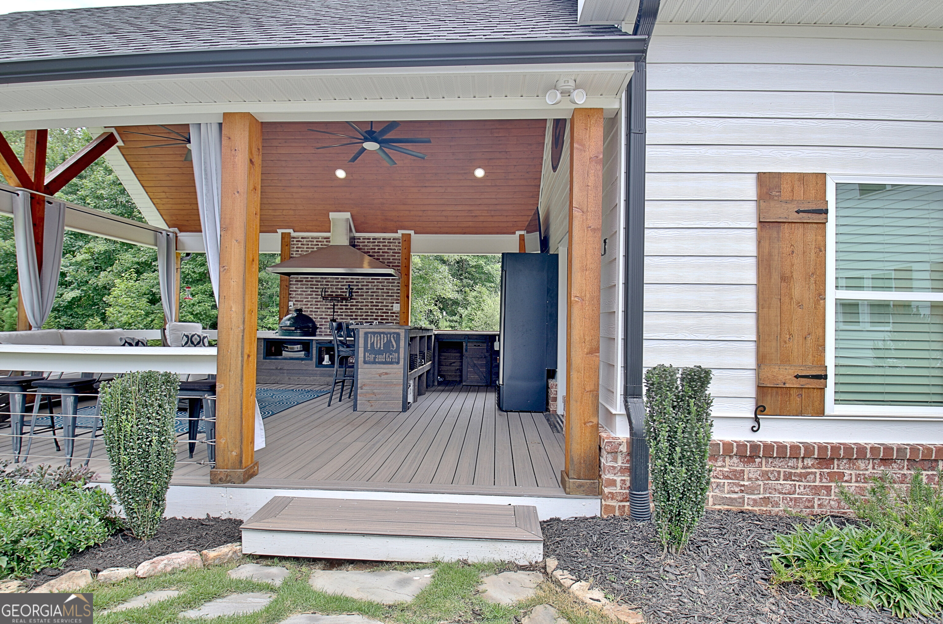 Sharpsburg, Georgia 30277, United States, 4 Bedrooms Bedrooms, ,4 BathroomsBathrooms,Residential,Active,175263