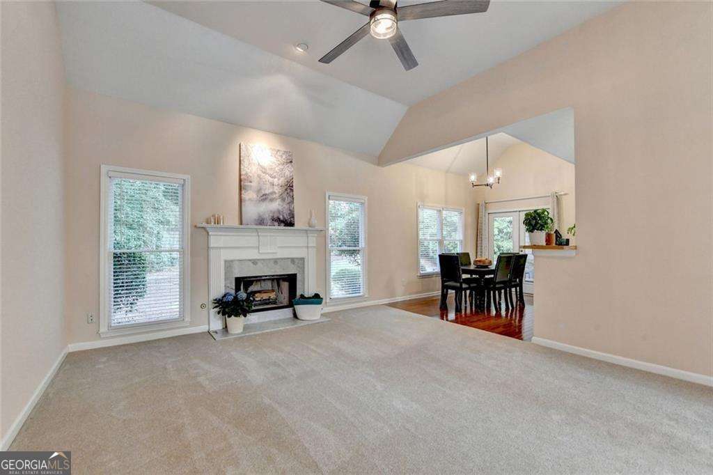 1635 Lake Heights CIR