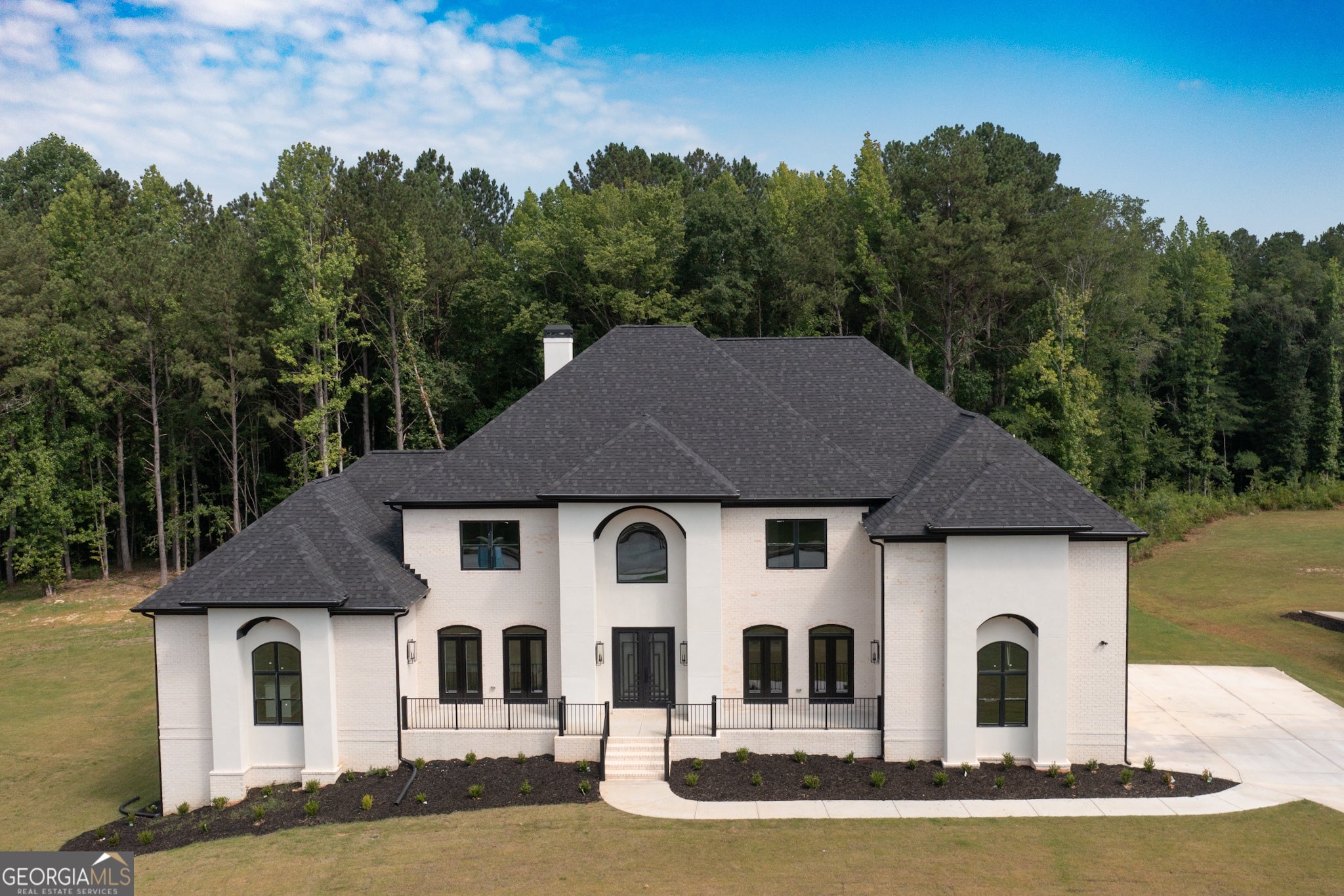220 Waltham WAY
