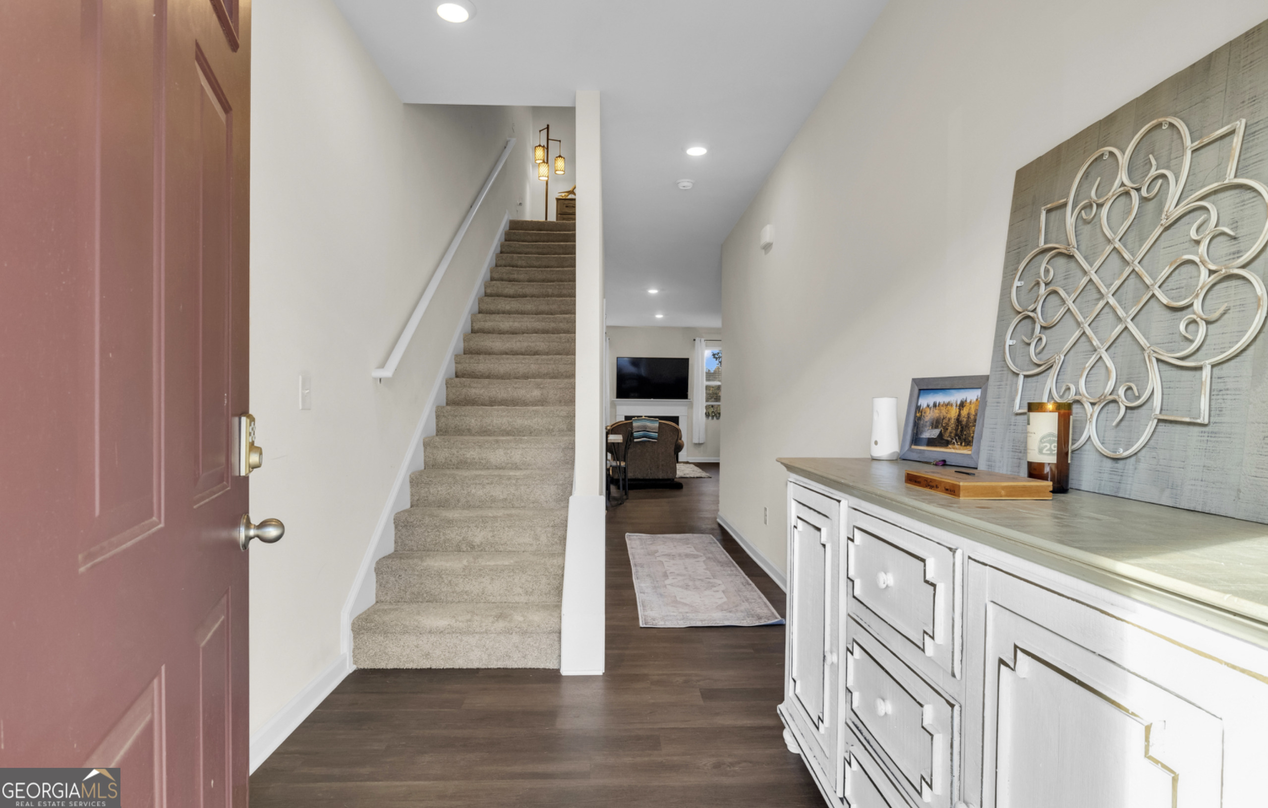 62 Chastain CIR