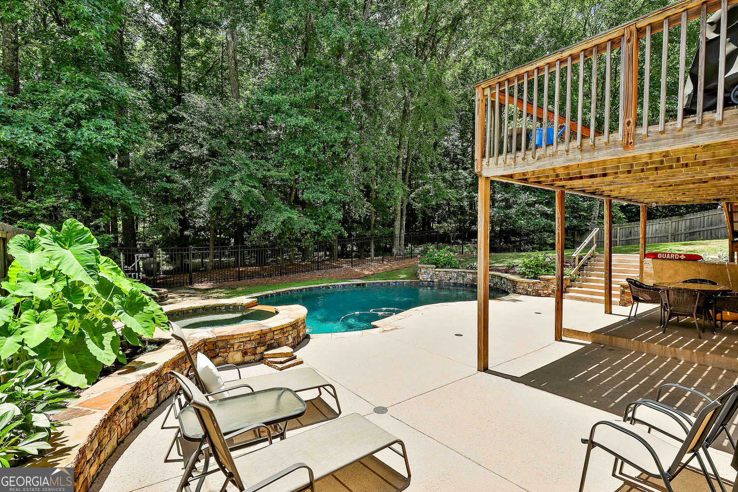 604 Magnolia LN