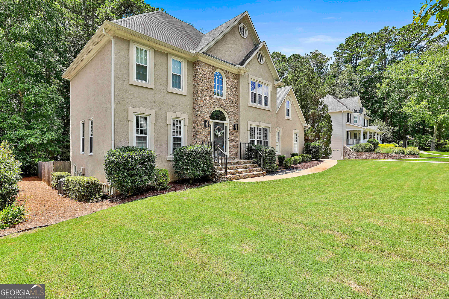 604 Magnolia LN