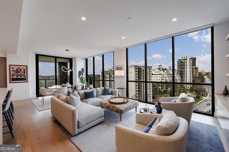 2425 Peachtree RD NE 1401