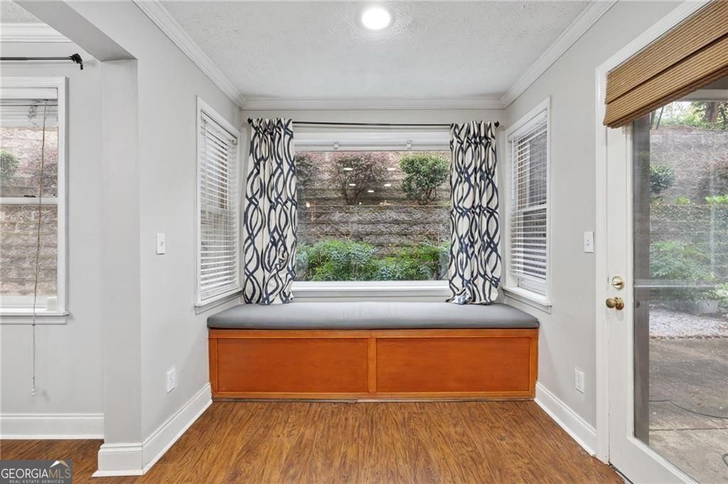 Atlanta, Georgia 30324, United States, 3 Bedrooms Bedrooms, ,2 BathroomsBathrooms,Residential,Active,222087