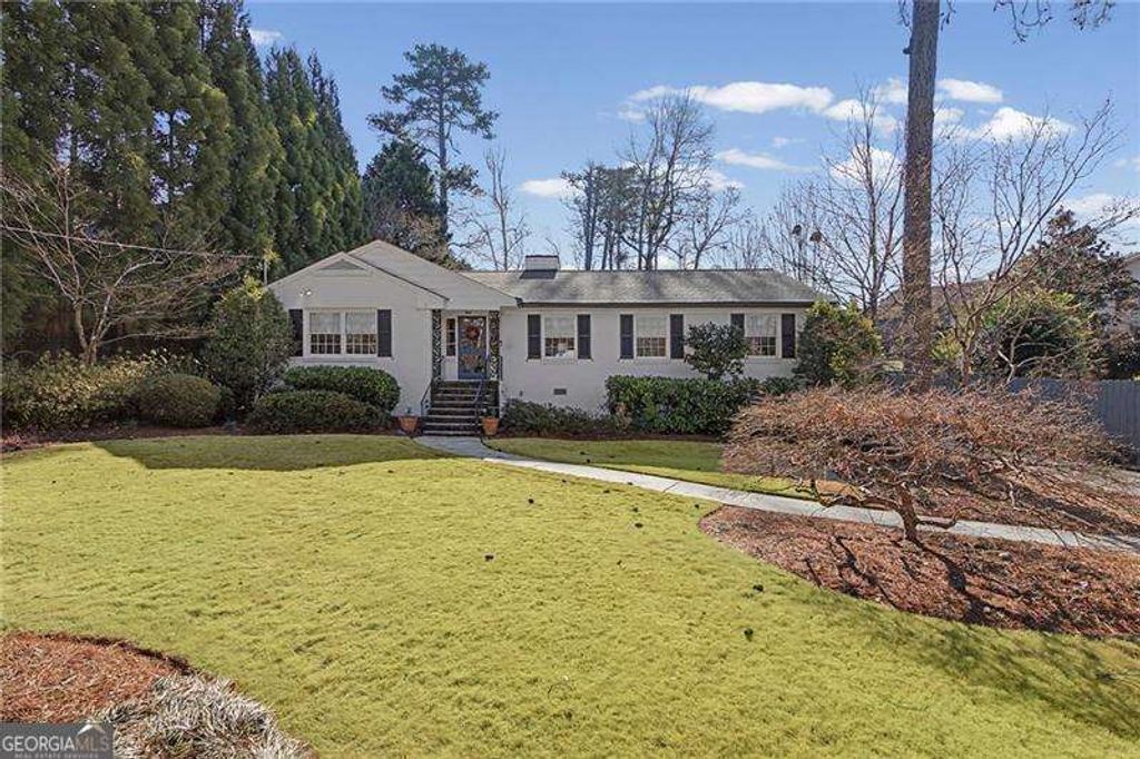 Photo of 3819 N Stratford Road NE, Atlanta, GA 30342 (MLS # 10684814)