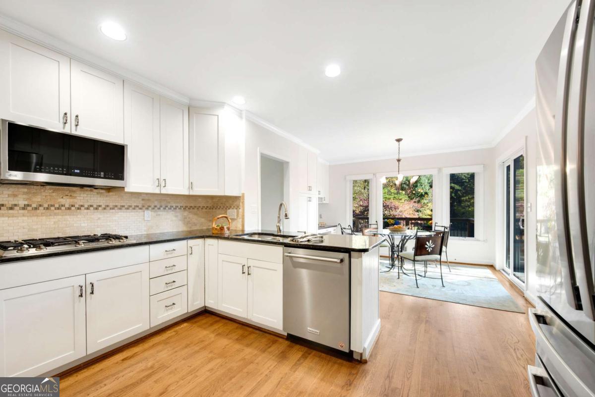 Hampton Lake - Residential