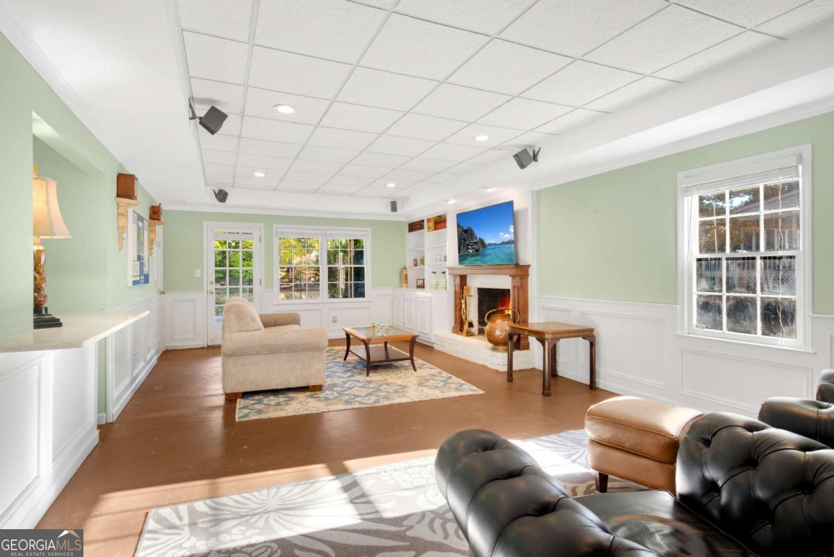 Hampton Lake - Residential