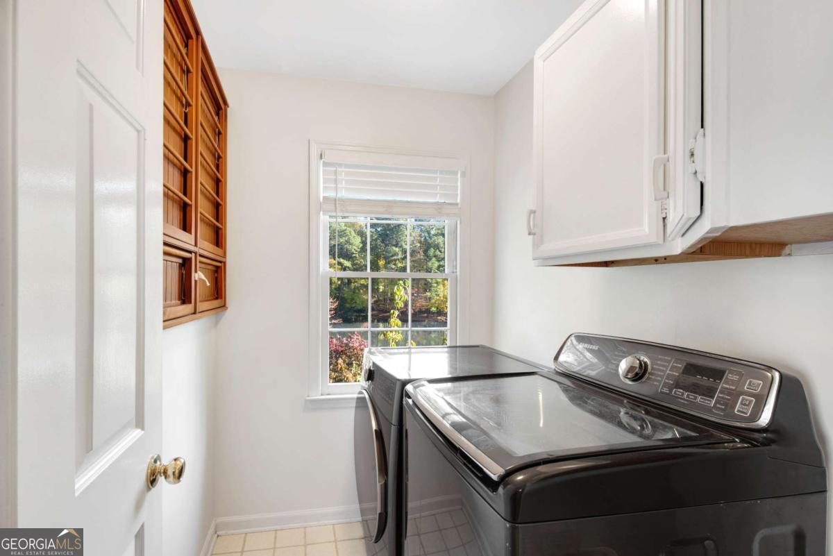 Hampton Lake - Residential