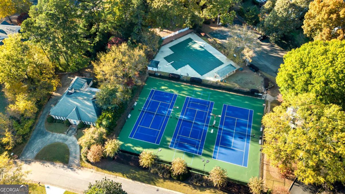 Hampton Lake - Residential