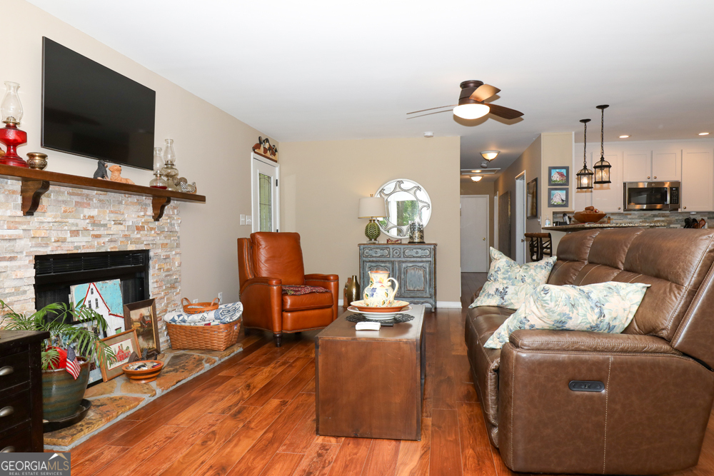 359 Rue Chalet