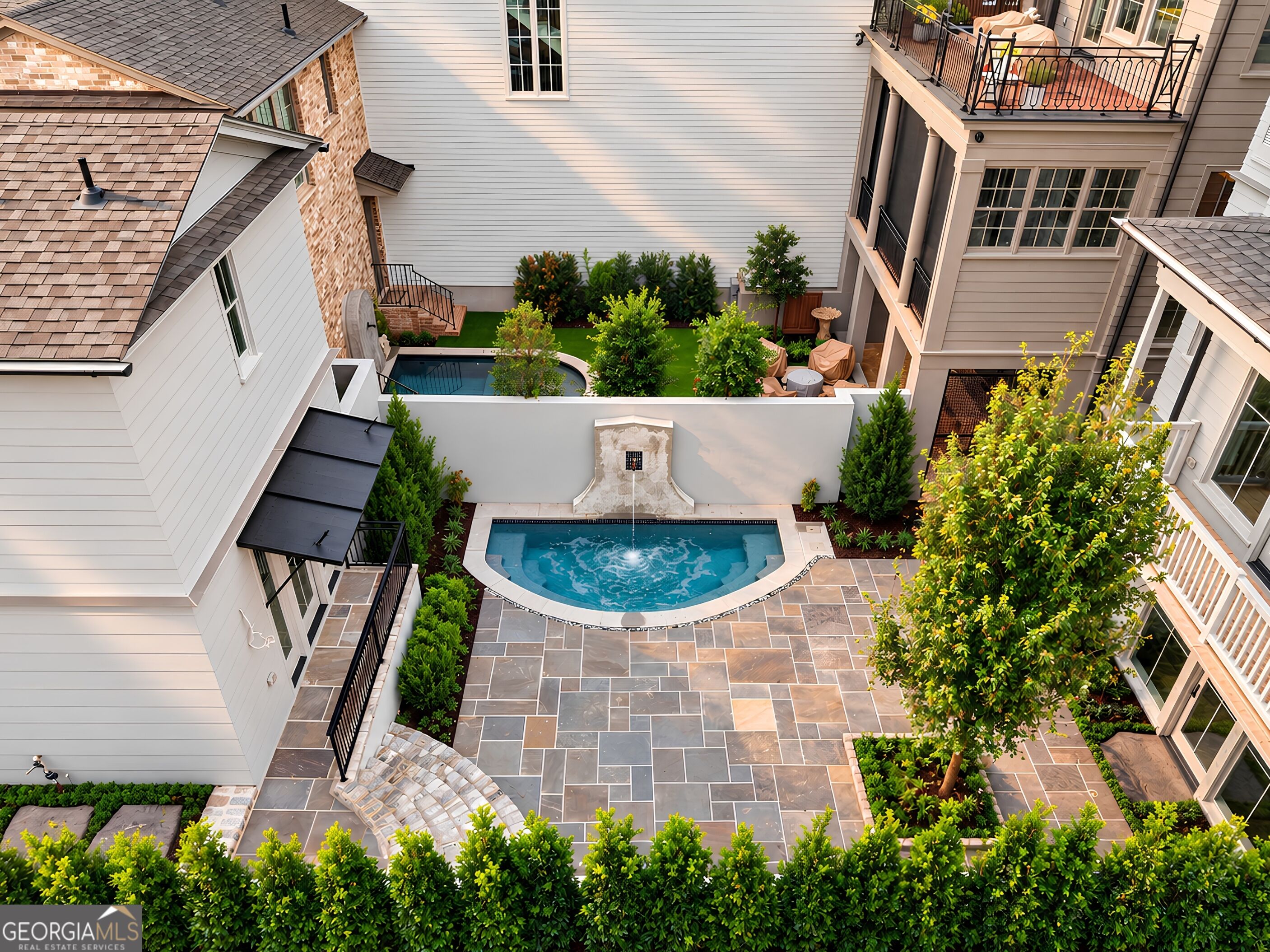 87 Sheridan DR