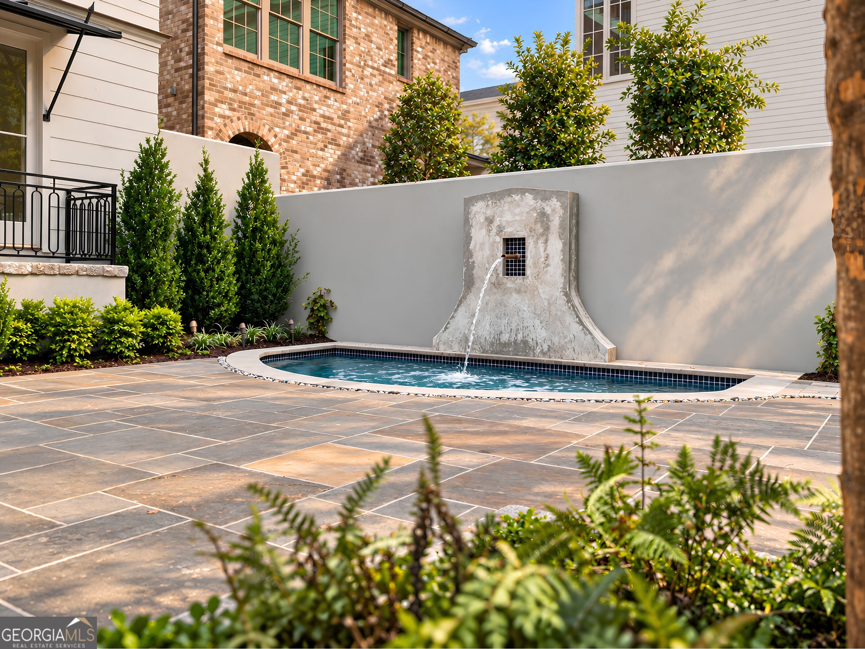 87 Sheridan DR
