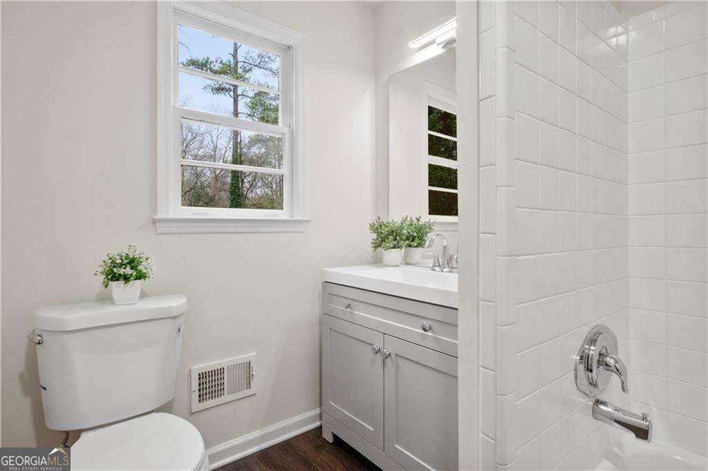 Windsor Forest - Residential Lease