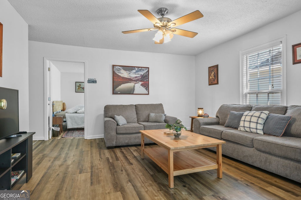 Photo of 818 Avenue B NE, Rome, GA 30165 (MLS # 10856911)