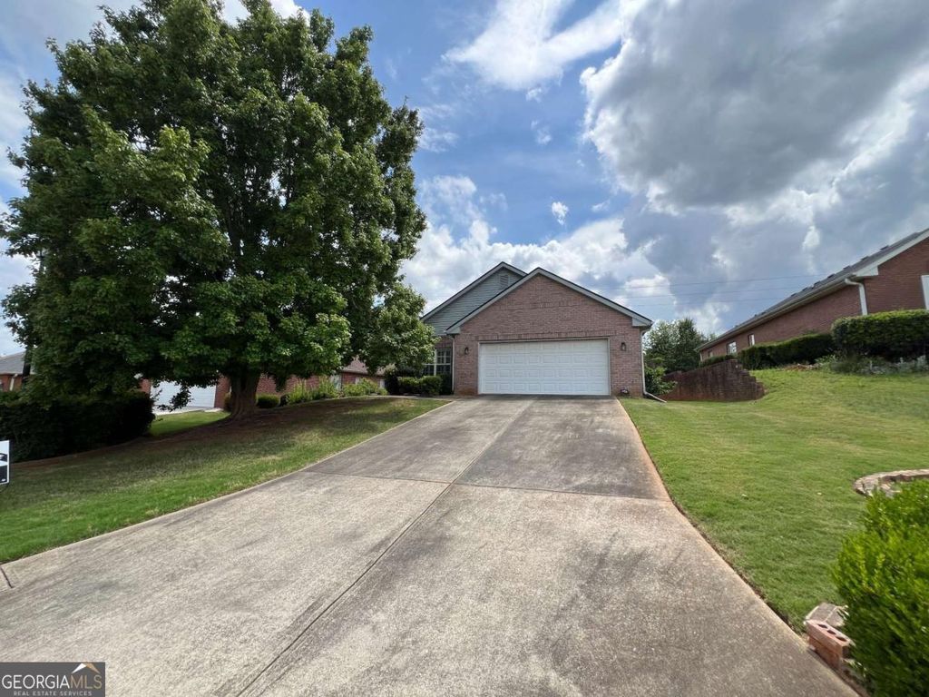 Photo of 3426 Salem Cove Trail SE, Conyers, GA 30013 (MLS # 10770856)