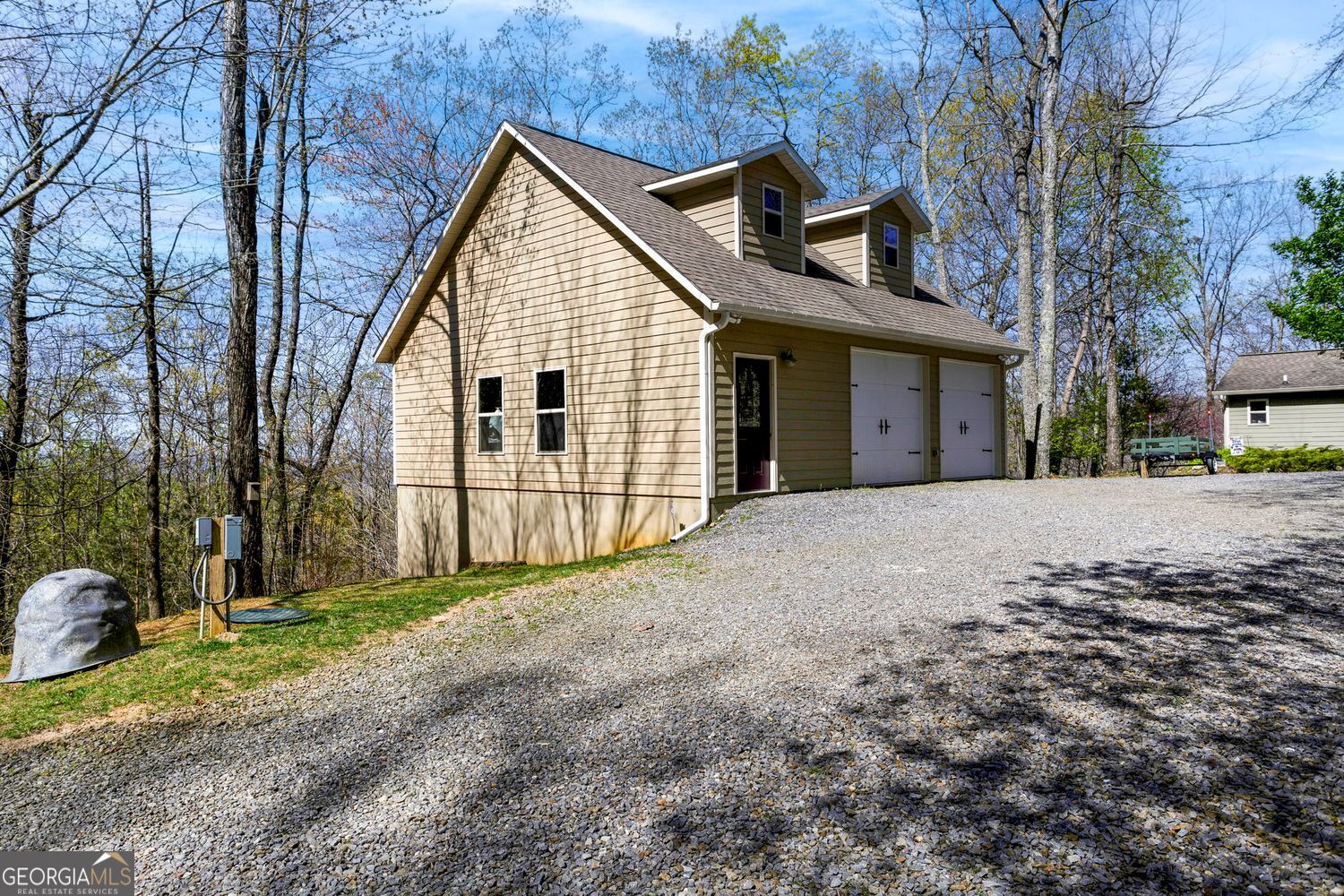 601 Peachtree Mountain Estates RD