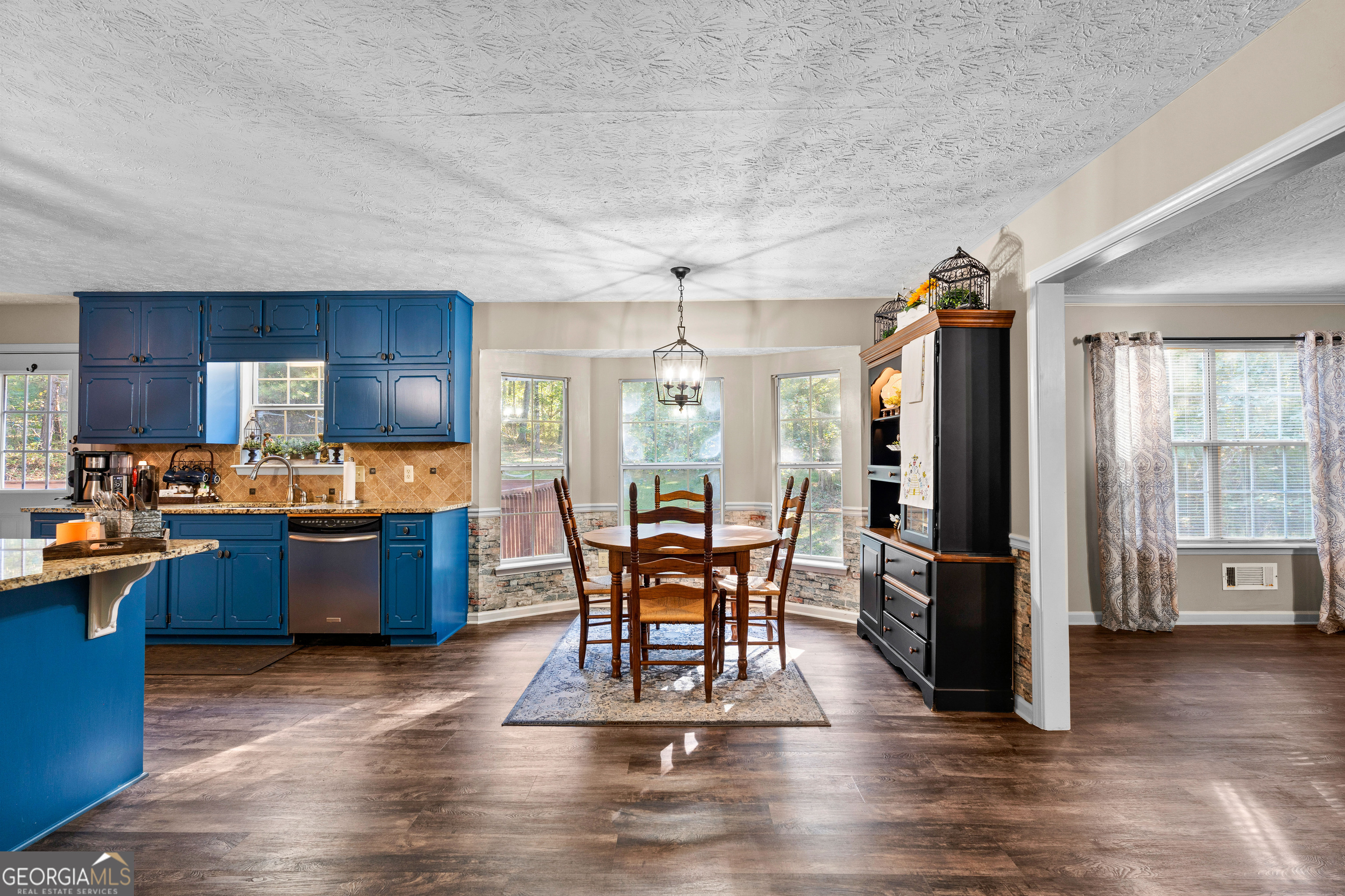 Country Lakes - Residential