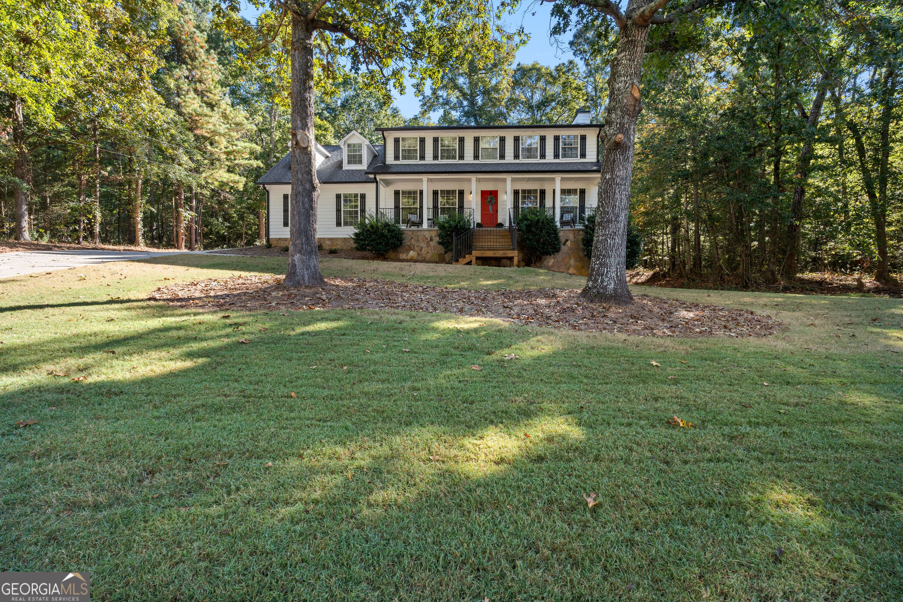 381 Country Lake DR