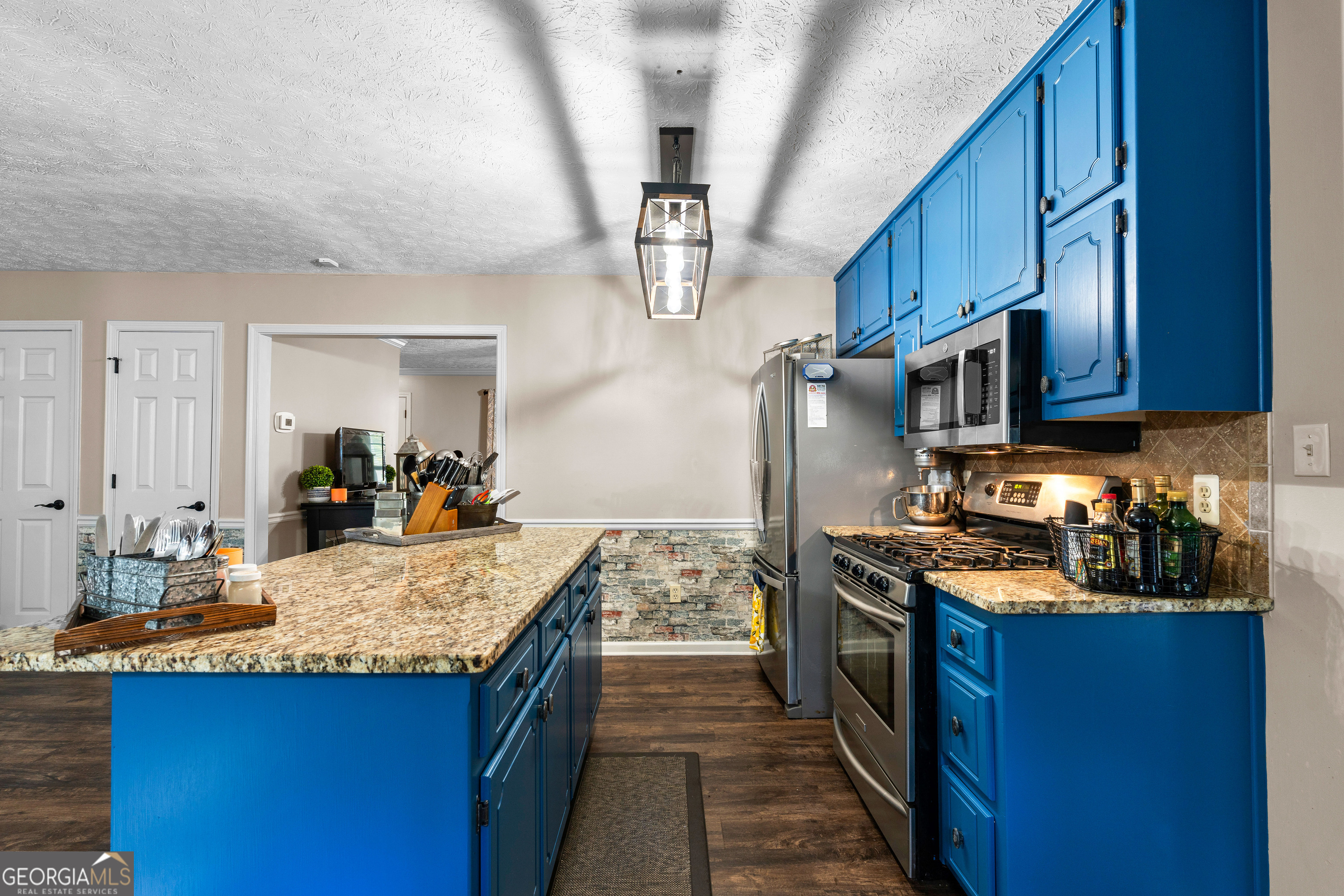 Country Lakes - Residential