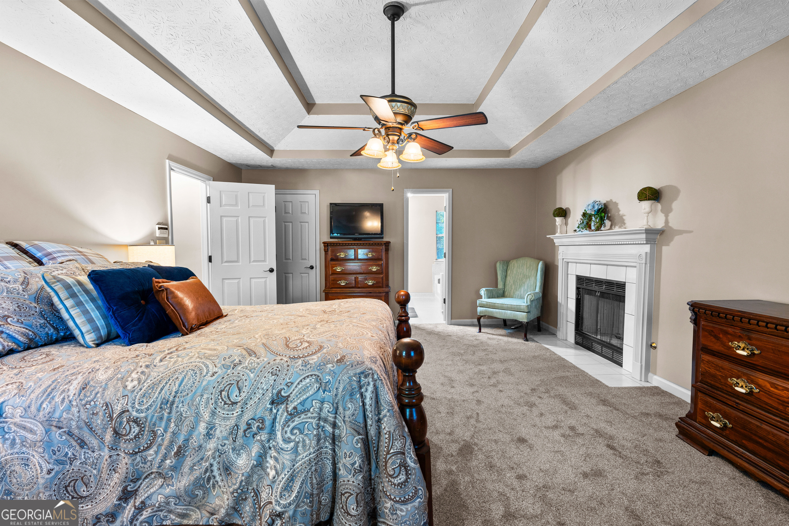 Country Lakes - Residential