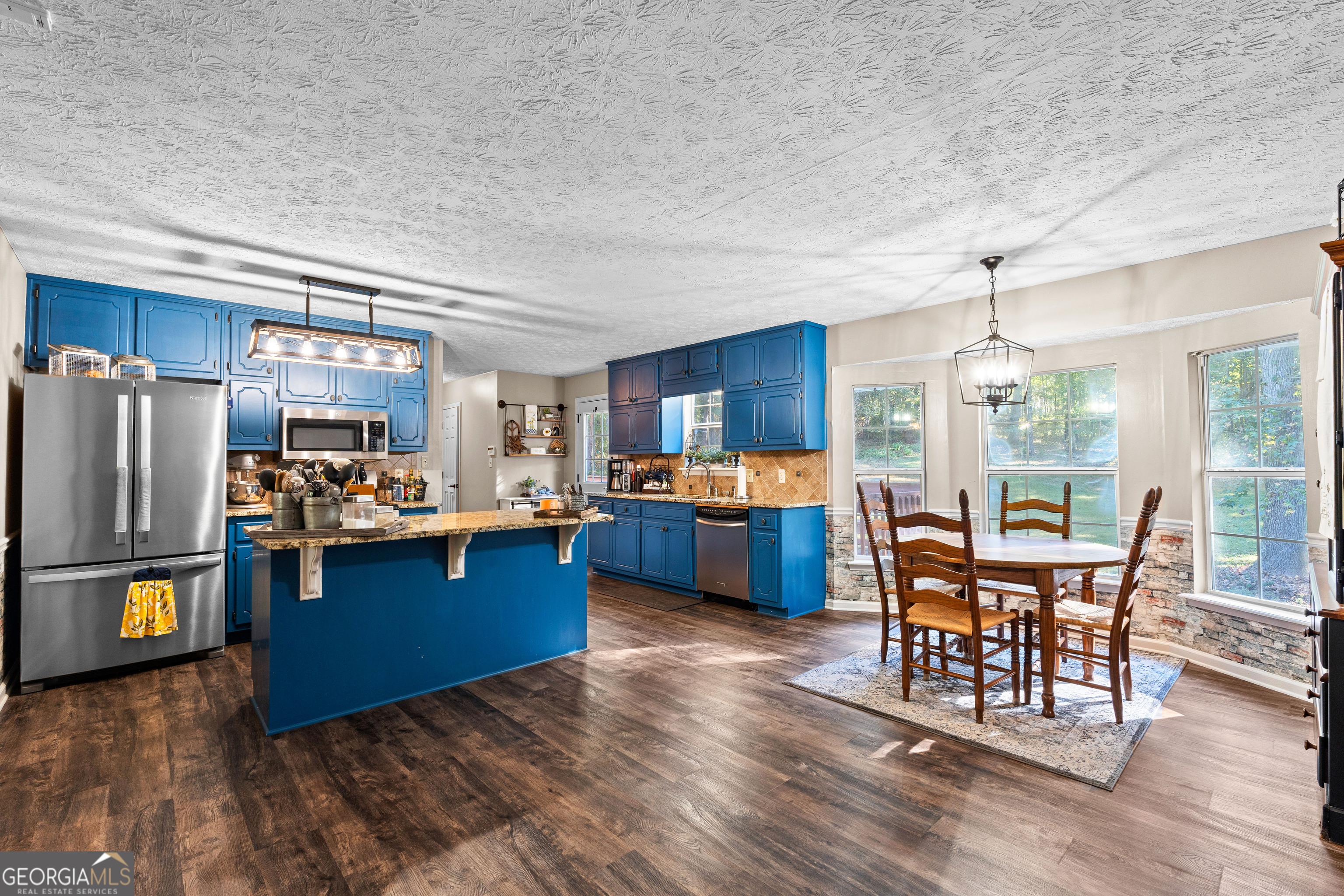 Country Lakes - Residential