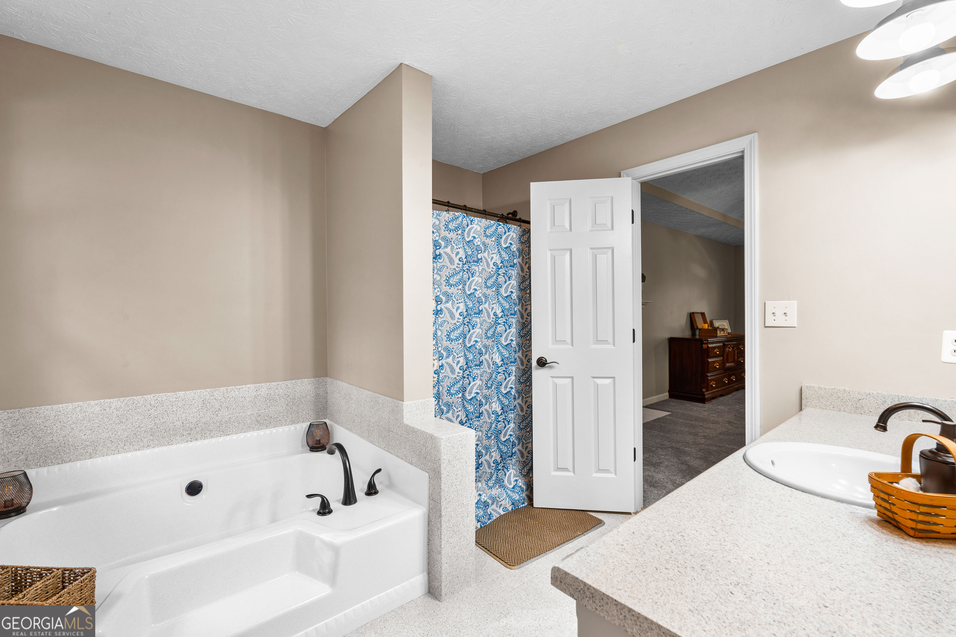 Country Lakes - Residential