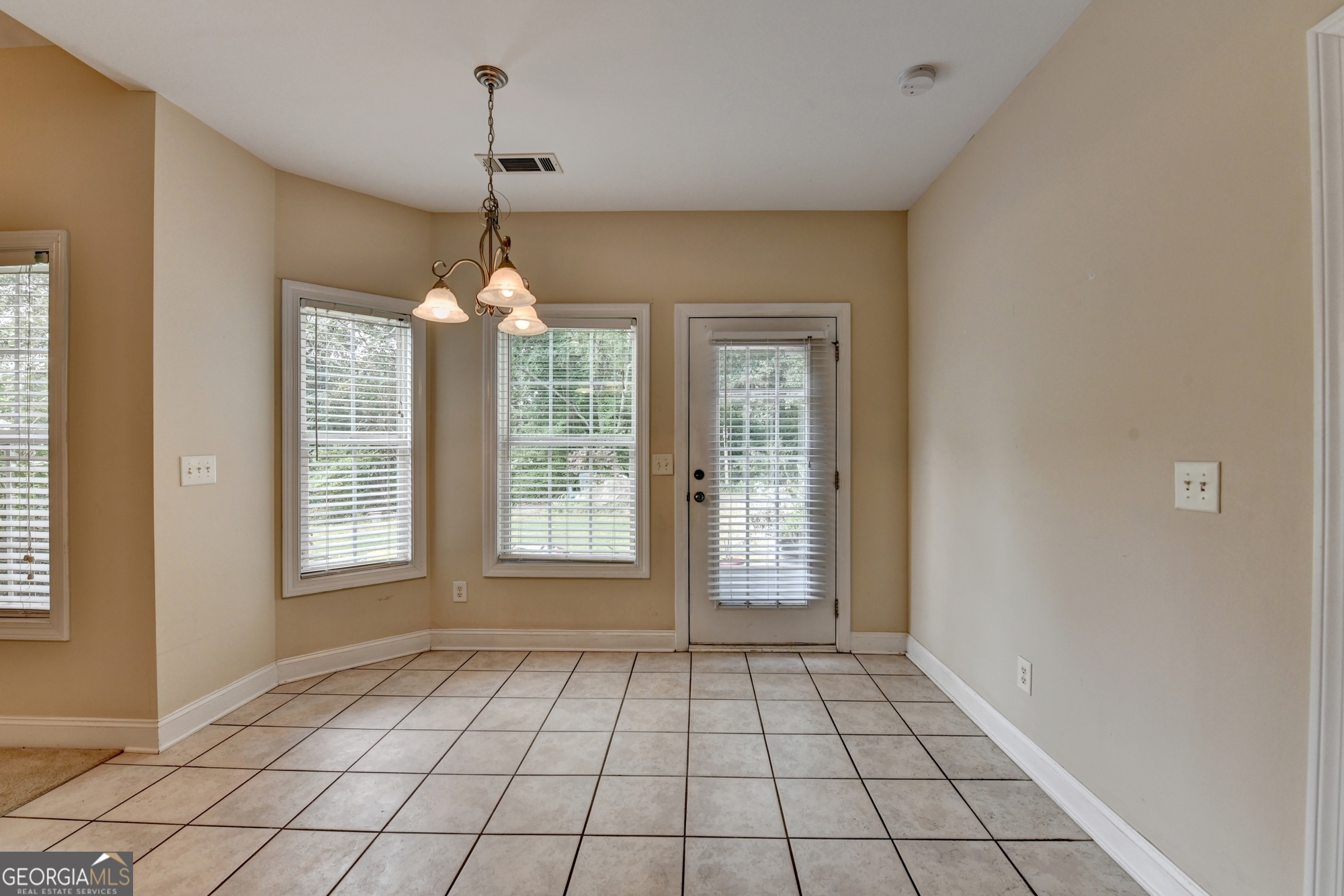 Dacula, Georgia 30019, United States, 3 Bedrooms Bedrooms, ,2 BathroomsBathrooms,Residential,Active,200855