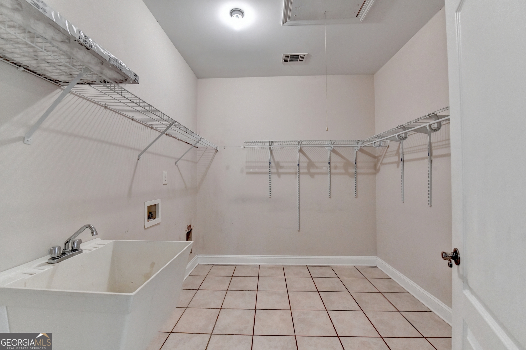 Dacula, Georgia 30019, United States, 3 Bedrooms Bedrooms, ,2 BathroomsBathrooms,Residential,Active,200855