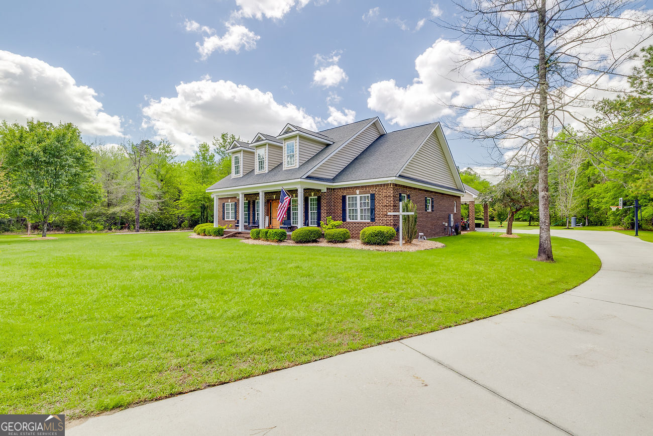 114 Wakefield DR