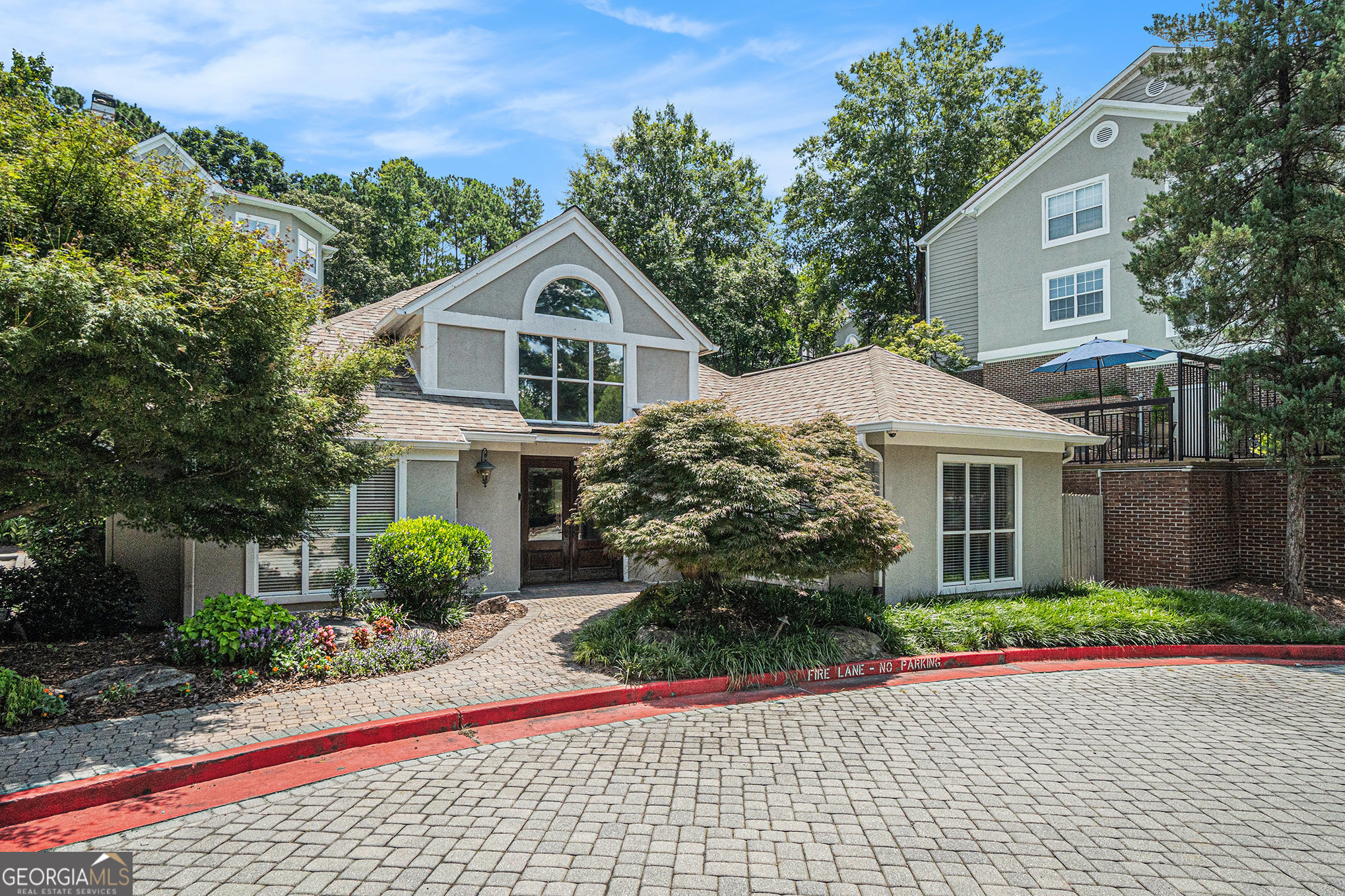 1201 River Green DR NW