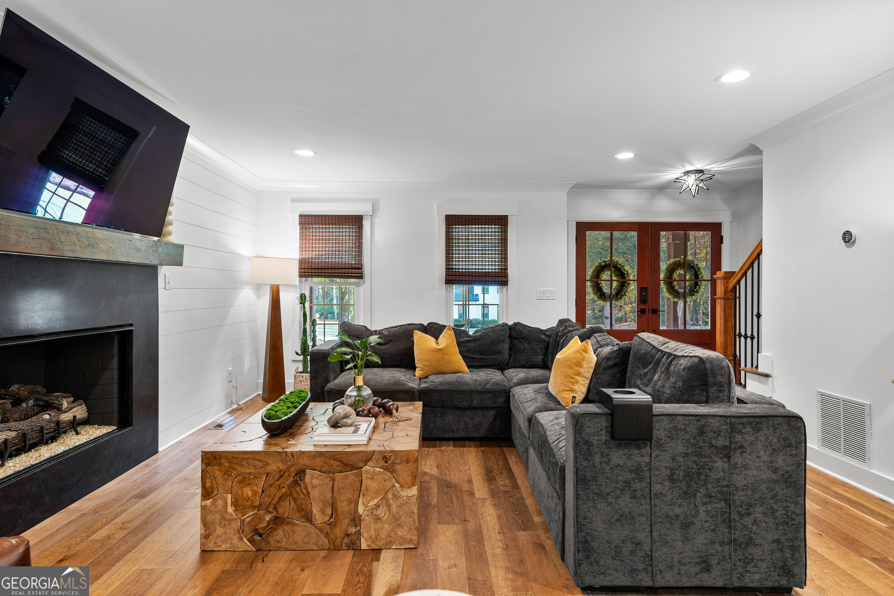 Peachtree City, Georgia 30269, United States, 5 Bedrooms Bedrooms, ,3 BathroomsBathrooms,Residential,Active,242081