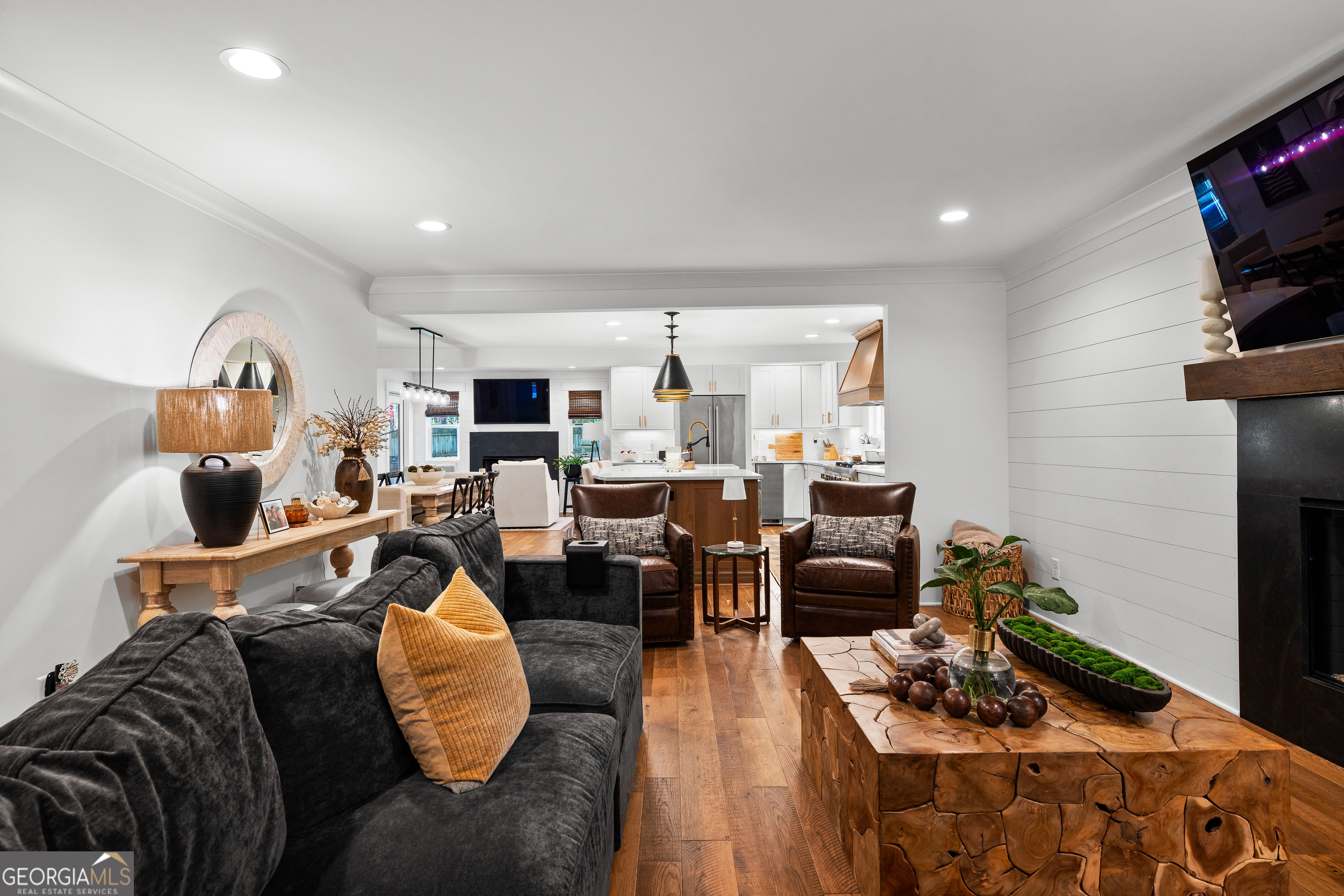 Peachtree City, Georgia 30269, United States, 5 Bedrooms Bedrooms, ,3 BathroomsBathrooms,Residential,Active,242081