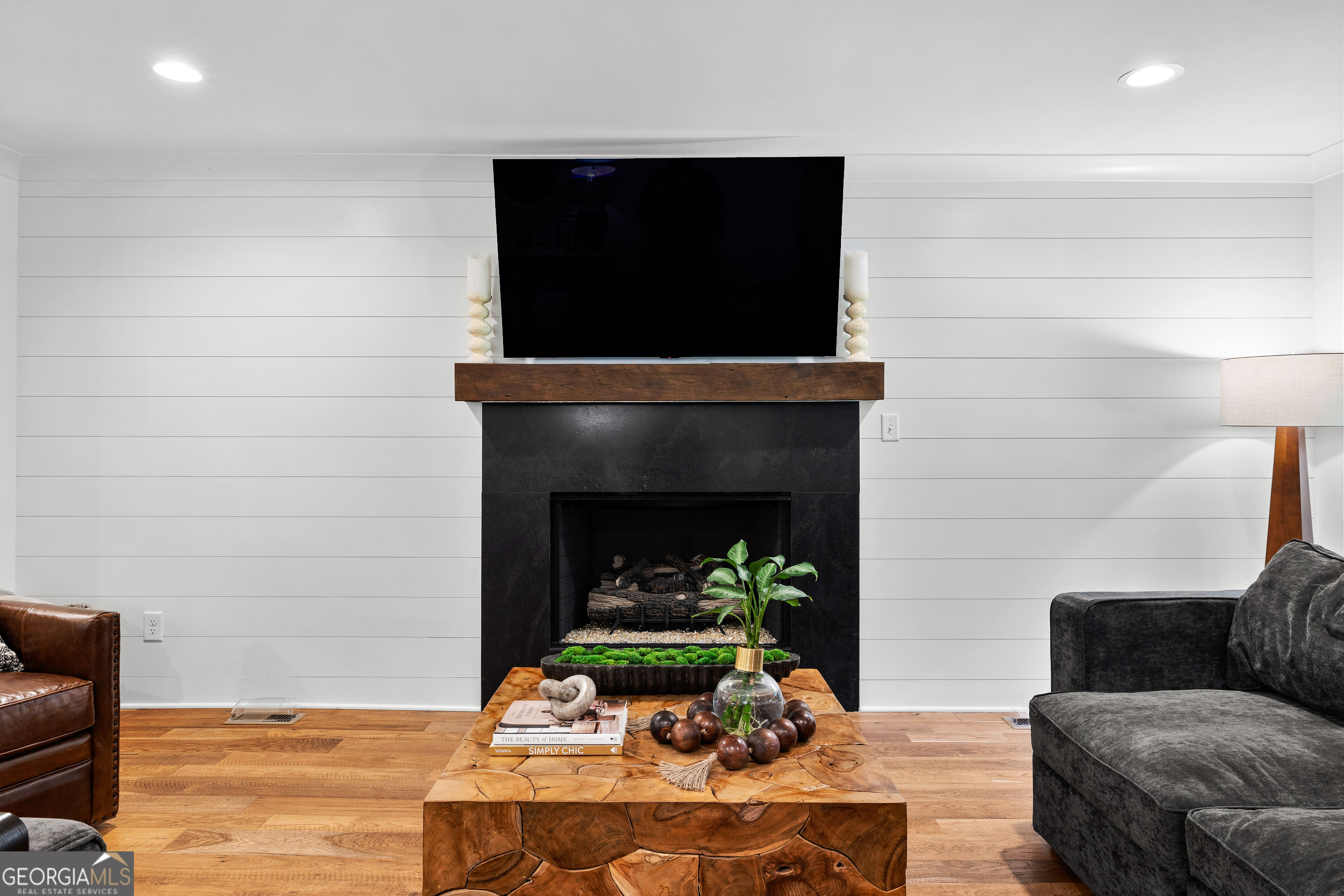 Peachtree City, Georgia 30269, United States, 5 Bedrooms Bedrooms, ,3 BathroomsBathrooms,Residential,Active,242081