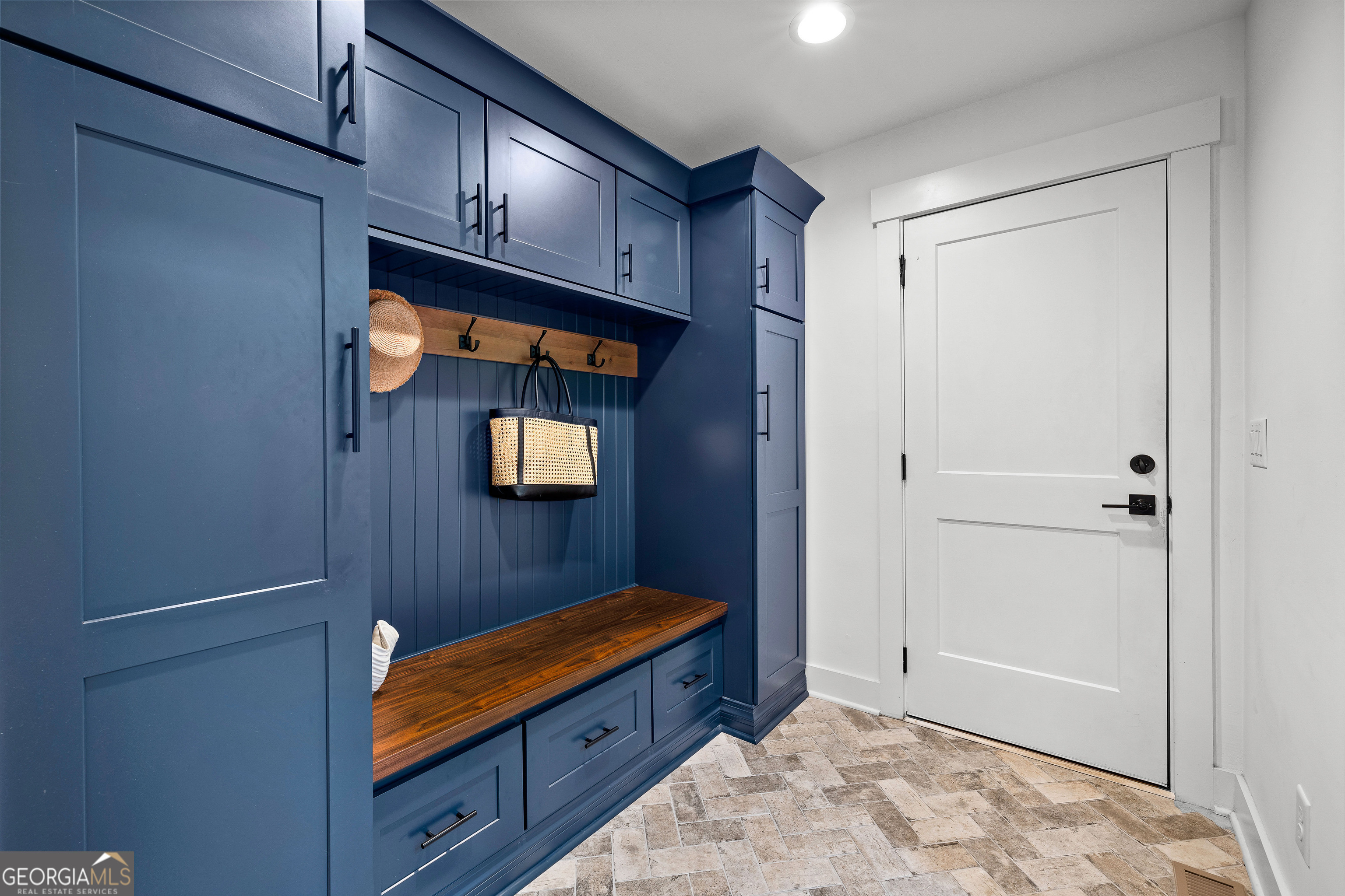 Peachtree City, Georgia 30269, United States, 5 Bedrooms Bedrooms, ,3 BathroomsBathrooms,Residential,Active,242081