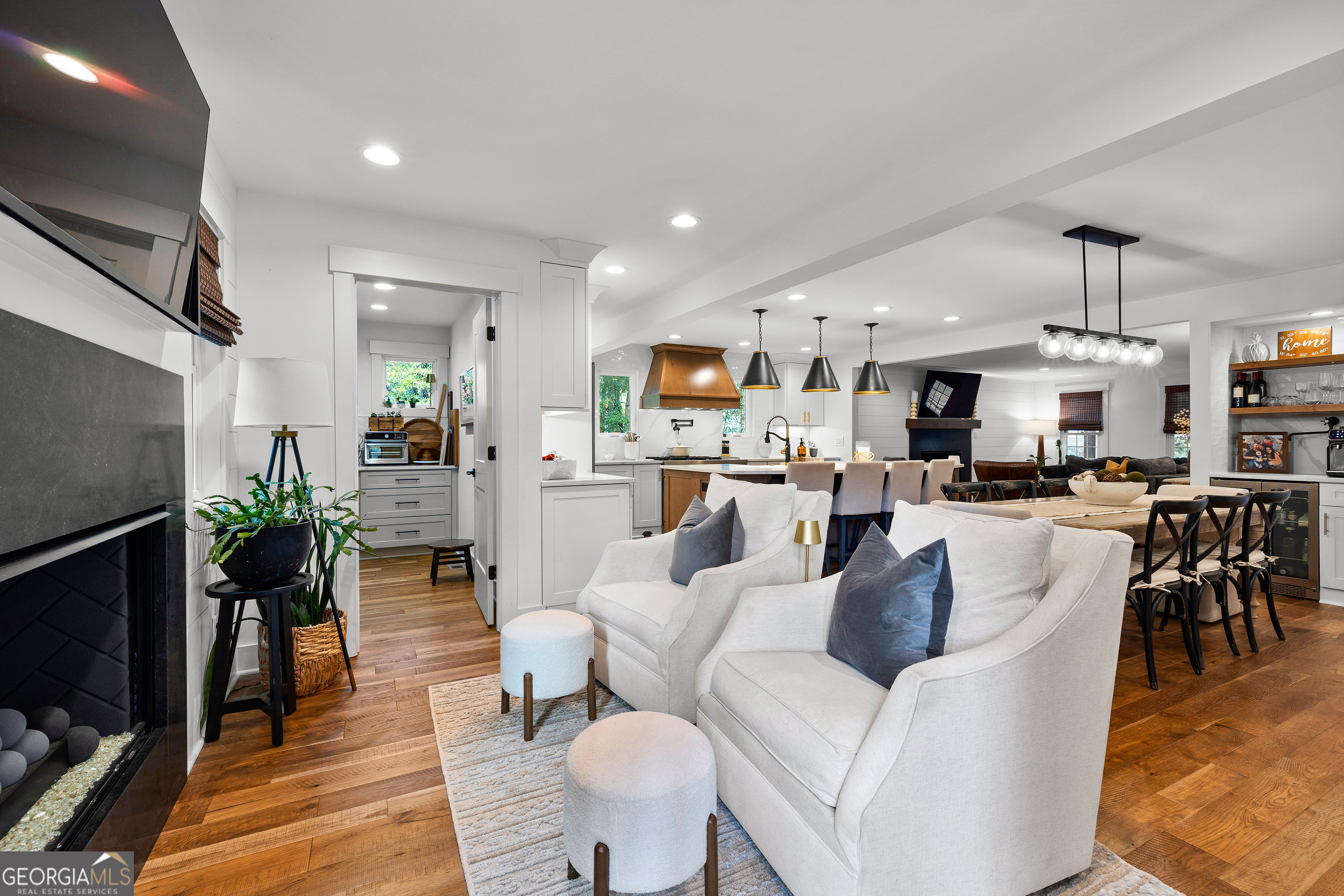 Peachtree City, Georgia 30269, United States, 5 Bedrooms Bedrooms, ,3 BathroomsBathrooms,Residential,Active,242081