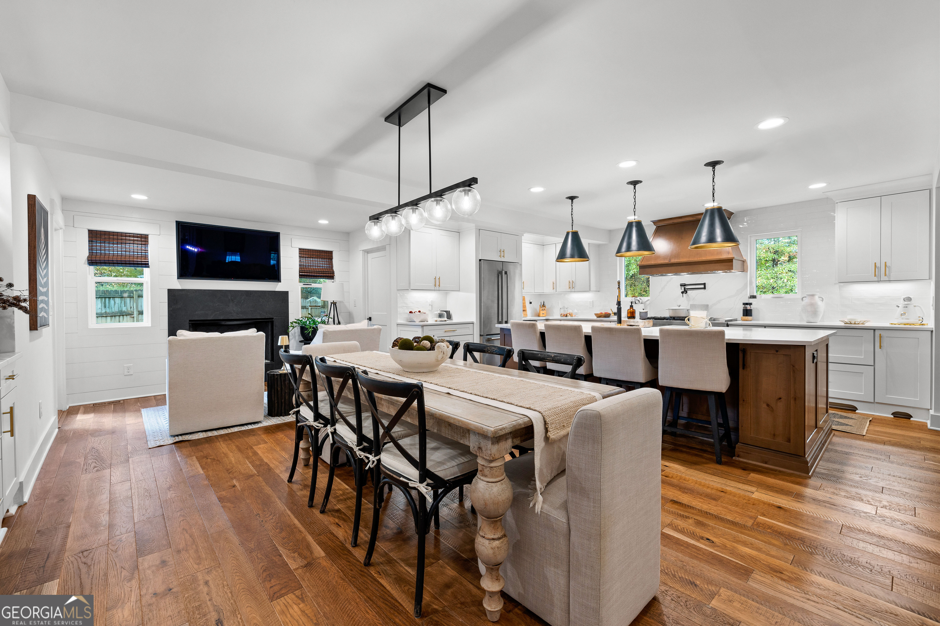 Peachtree City, Georgia 30269, United States, 5 Bedrooms Bedrooms, ,3 BathroomsBathrooms,Residential,Active,242081