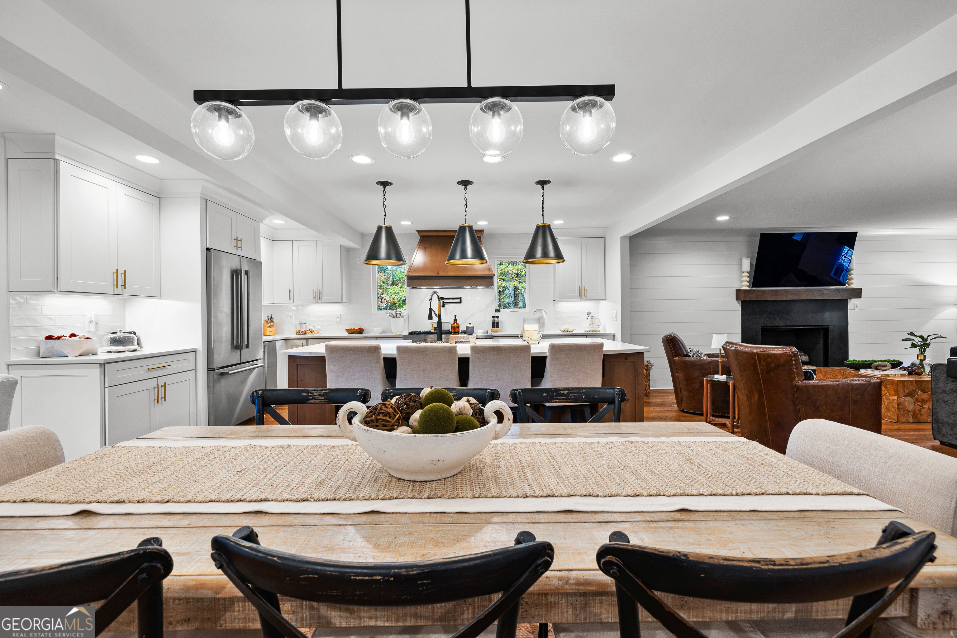 Peachtree City, Georgia 30269, United States, 5 Bedrooms Bedrooms, ,3 BathroomsBathrooms,Residential,Active,242081