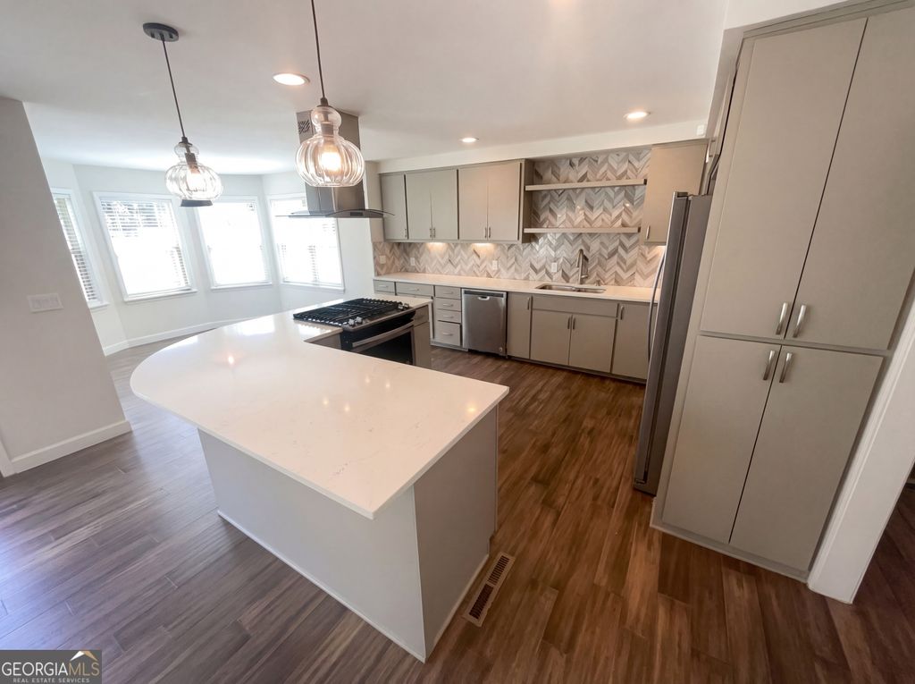 Photo of 2770 Burtz Drive, Marietta, GA 30068 (MLS # 10710340)