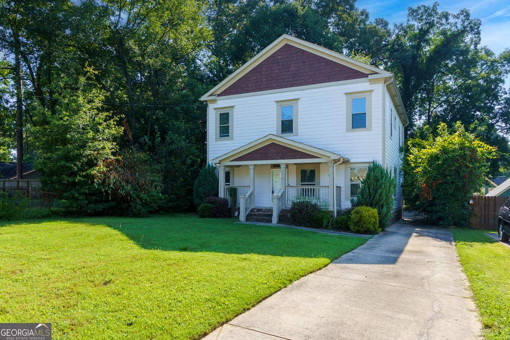 Photo of 310 Ashburton Avenue SE, Atlanta, GA 30317 (MLS # 10801727)