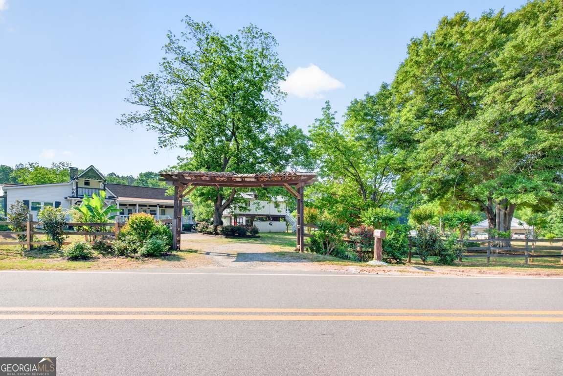 1380 Dunlap RD