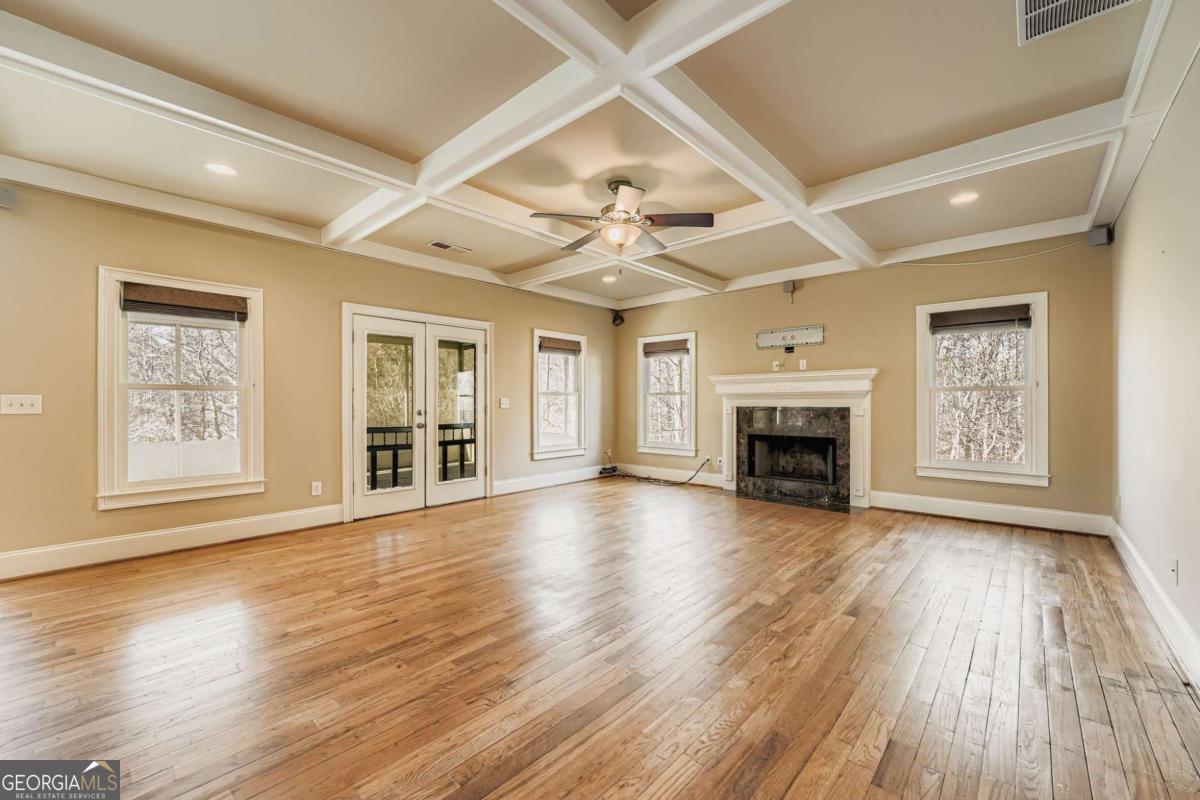 125 Costleys Bridge DR