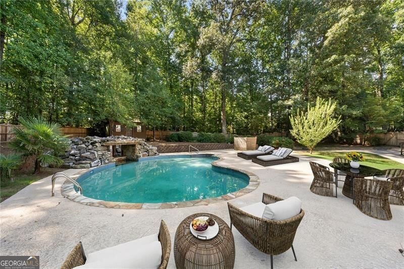 405 Island Cove DR