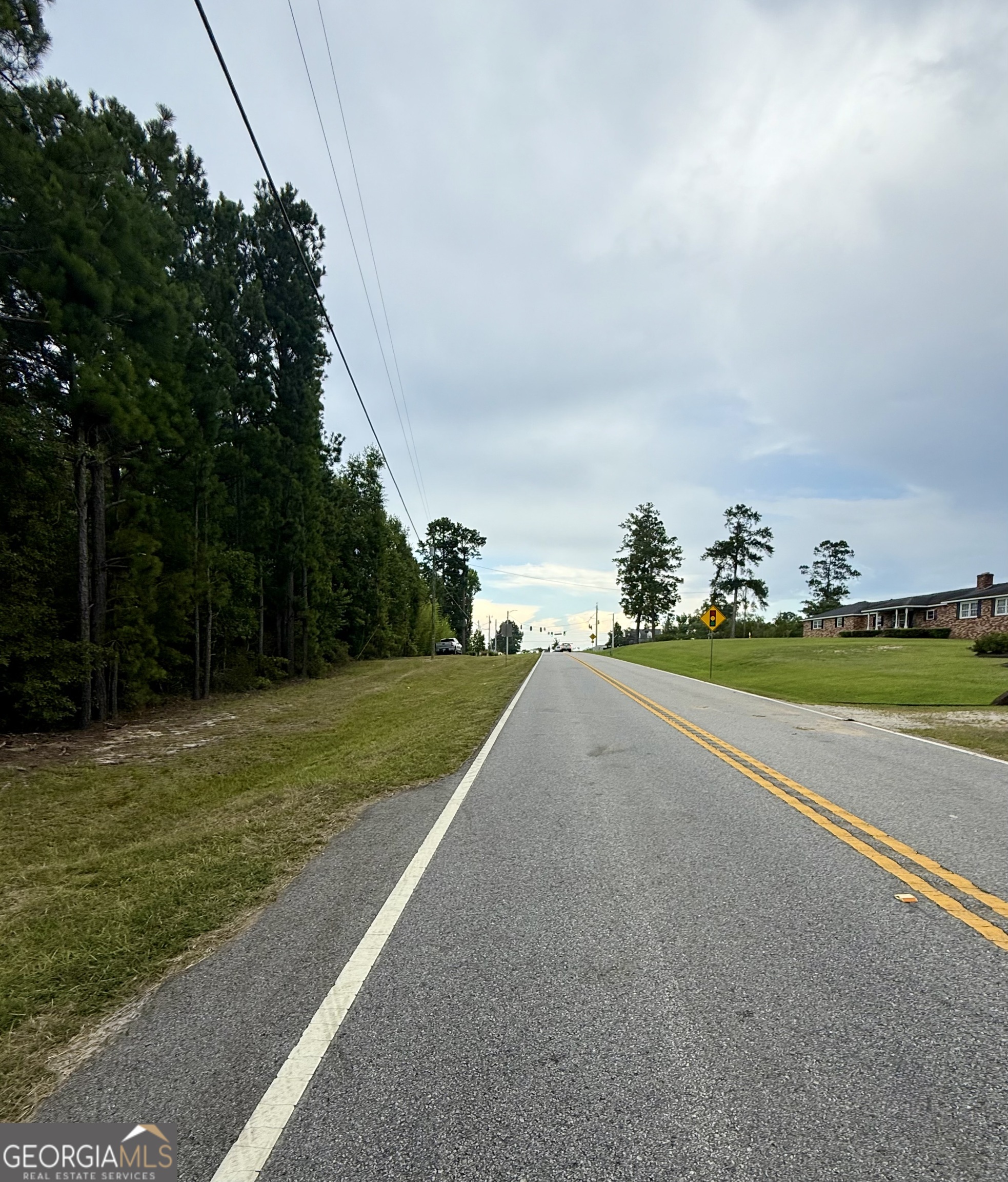 1006 Old Louisville RD