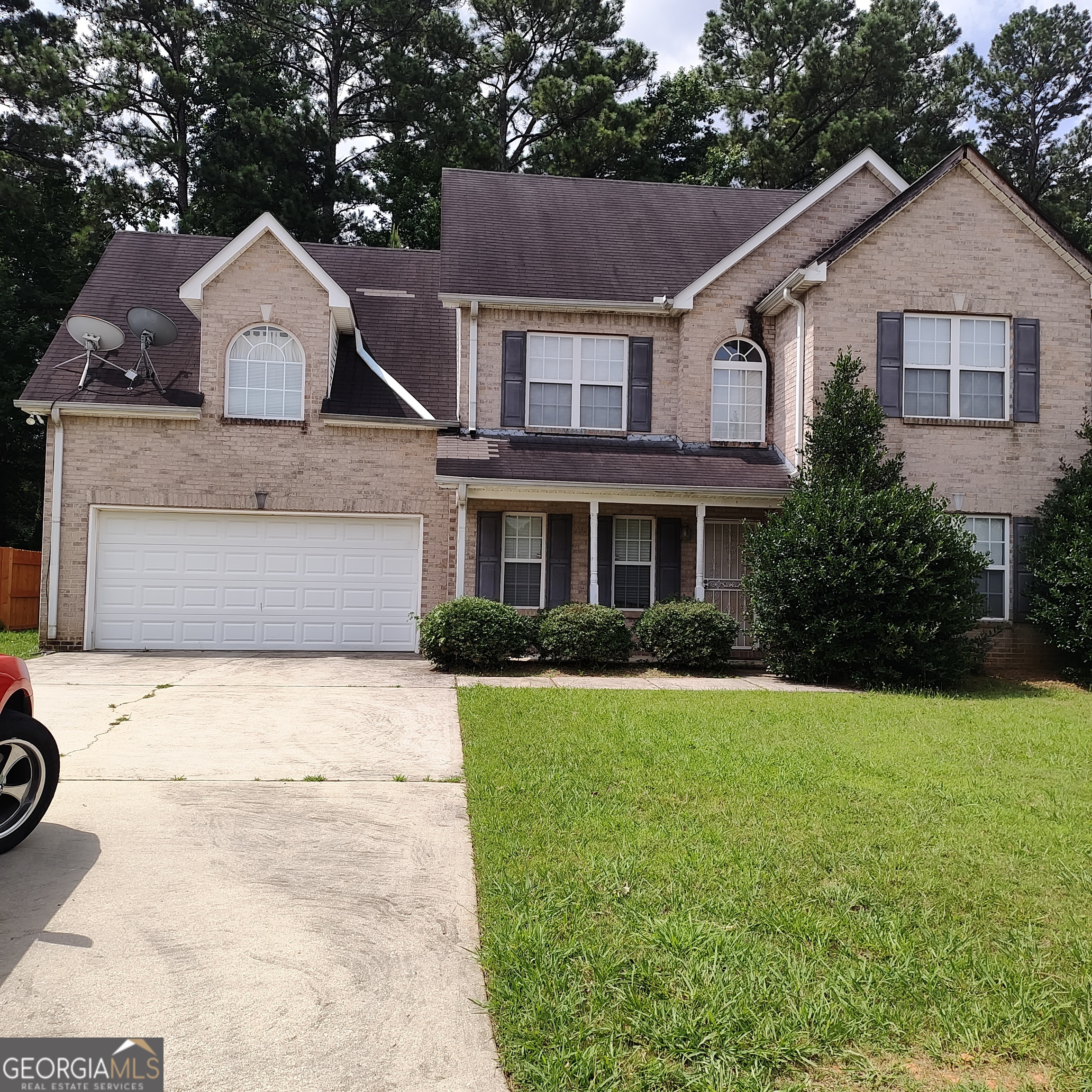 NO PETS ALLOWED. Ready for lease 6/16/2025. Email atlantadiamondrealty@gmail.com for application packet.