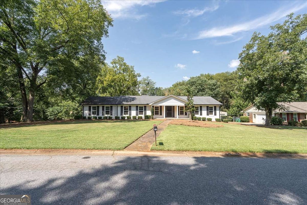 Photo of 235 Sandstone Drive, Athens, GA 30605 (MLS # 10842046)