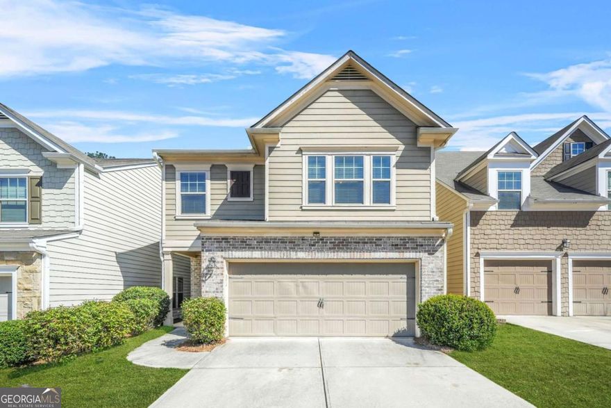 PRICE TO SALE!!!!! Discover this beautiful 5-bedroom, 3-bathroom home nestle in a desirable community featuring a pool, tennis courts, a playground, and a serene park! Located near most sought-after schools and 10 minutes from Hwy 400 and other major roads! With ample living space throughout, this home boasts a spacious living room perfect for gathering, a kitchen equipped with stainless steel appliances gleaming granite counters, and a luxurious master suite designed for relaxation. This gem offers both comfort and style in an amenity-rich neighborhood-don't miss it!