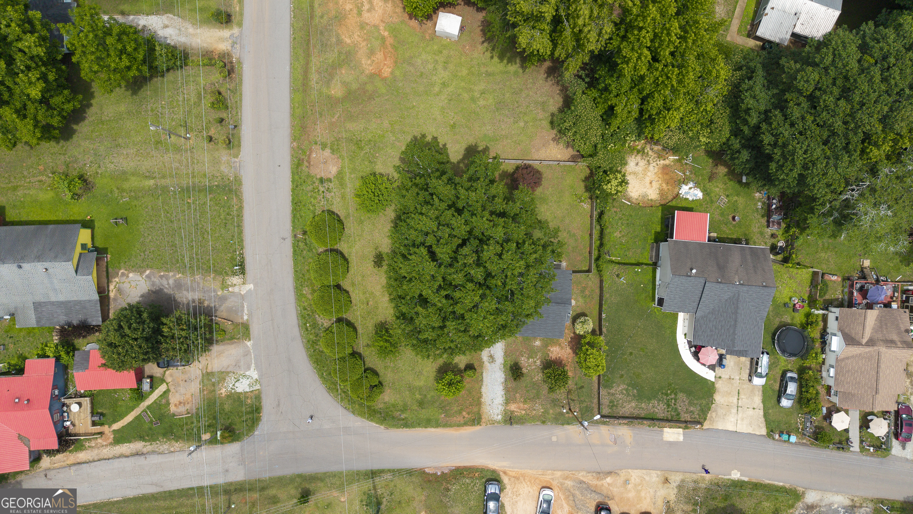 156 Pine AVE