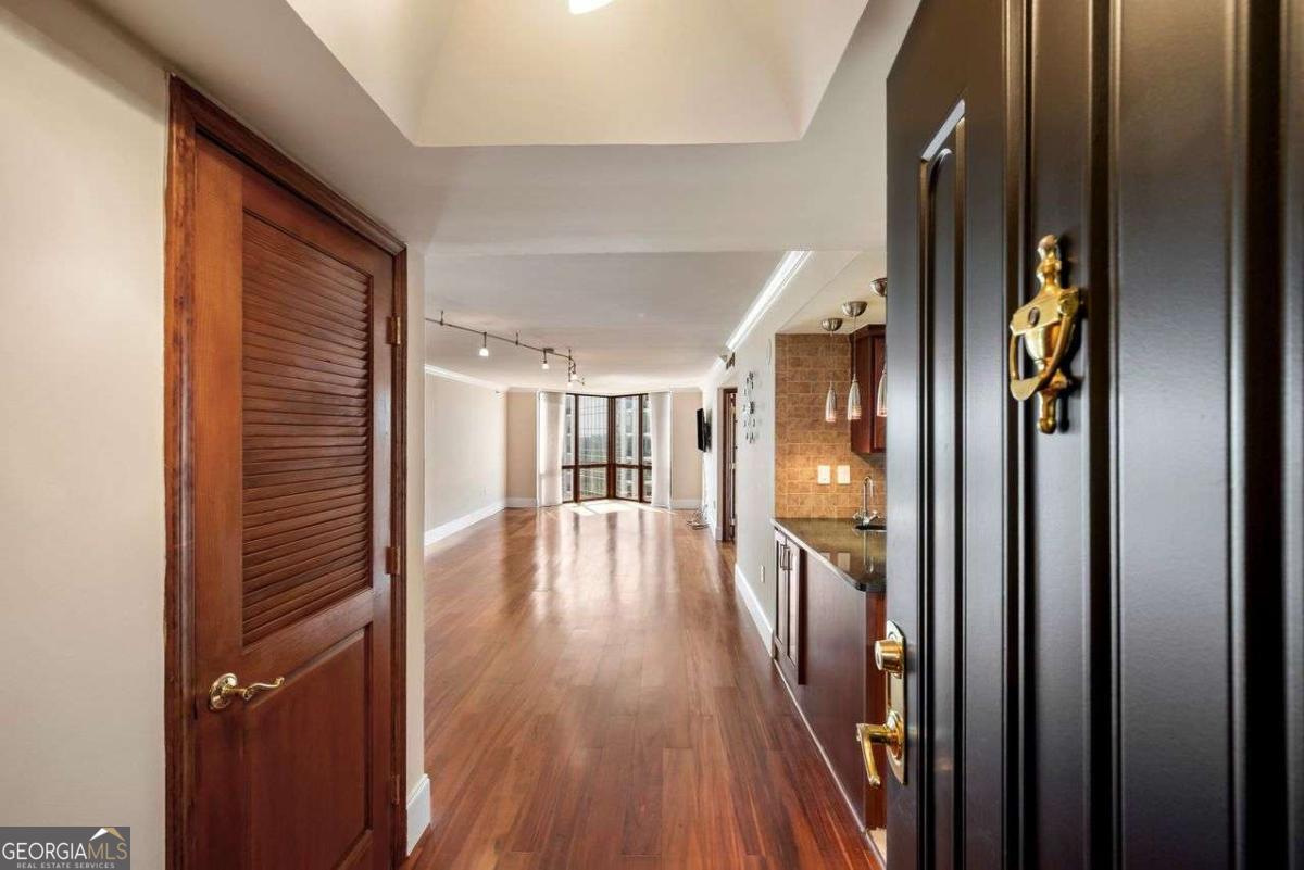 2870 Pharr Court South NW 2505